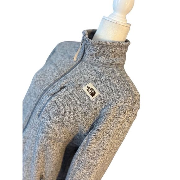 Boy’s The North Face fleece jacket - Picture 2 of 8